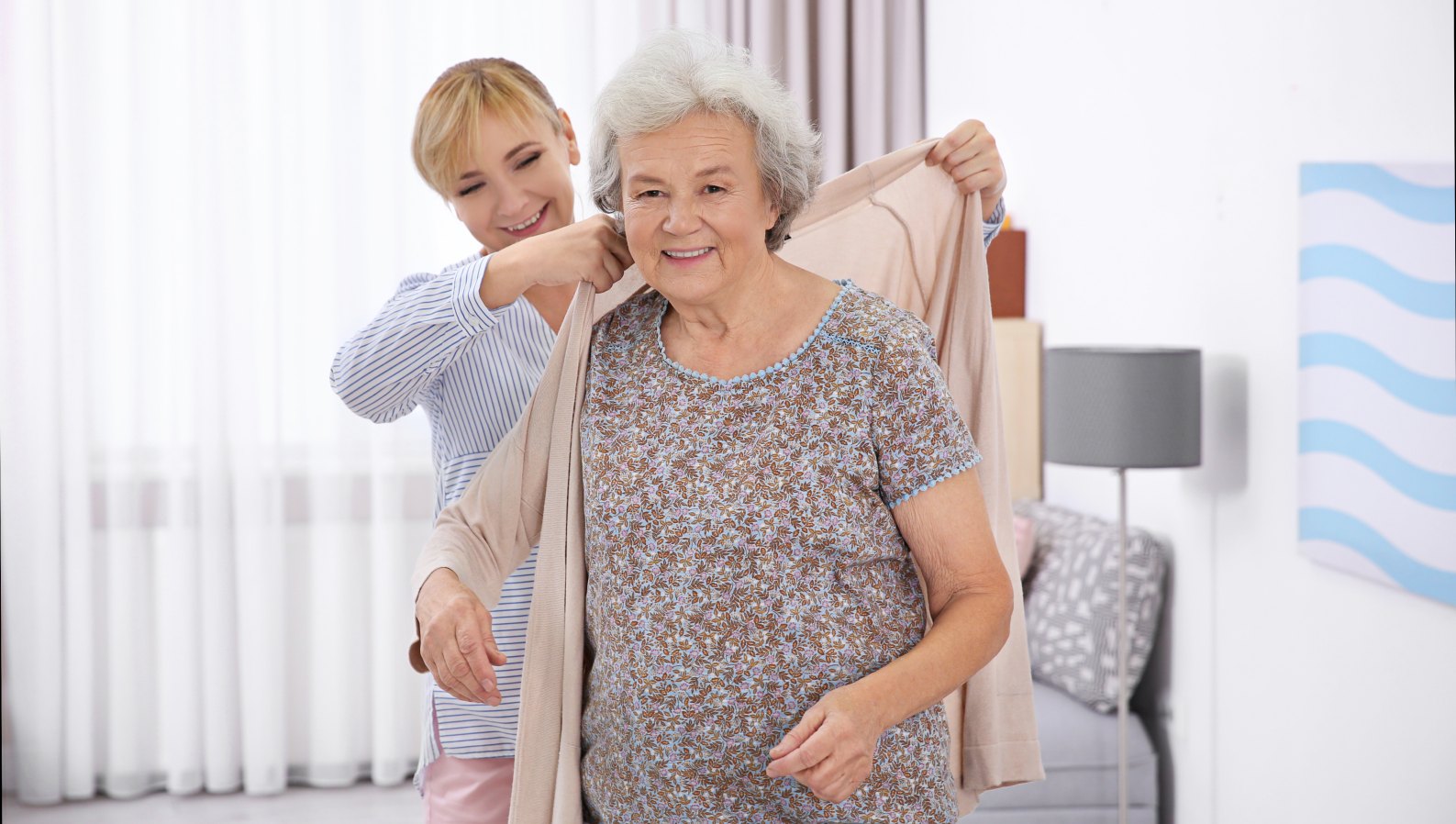 When Does an Aging Parent Need Bathing Assistance?