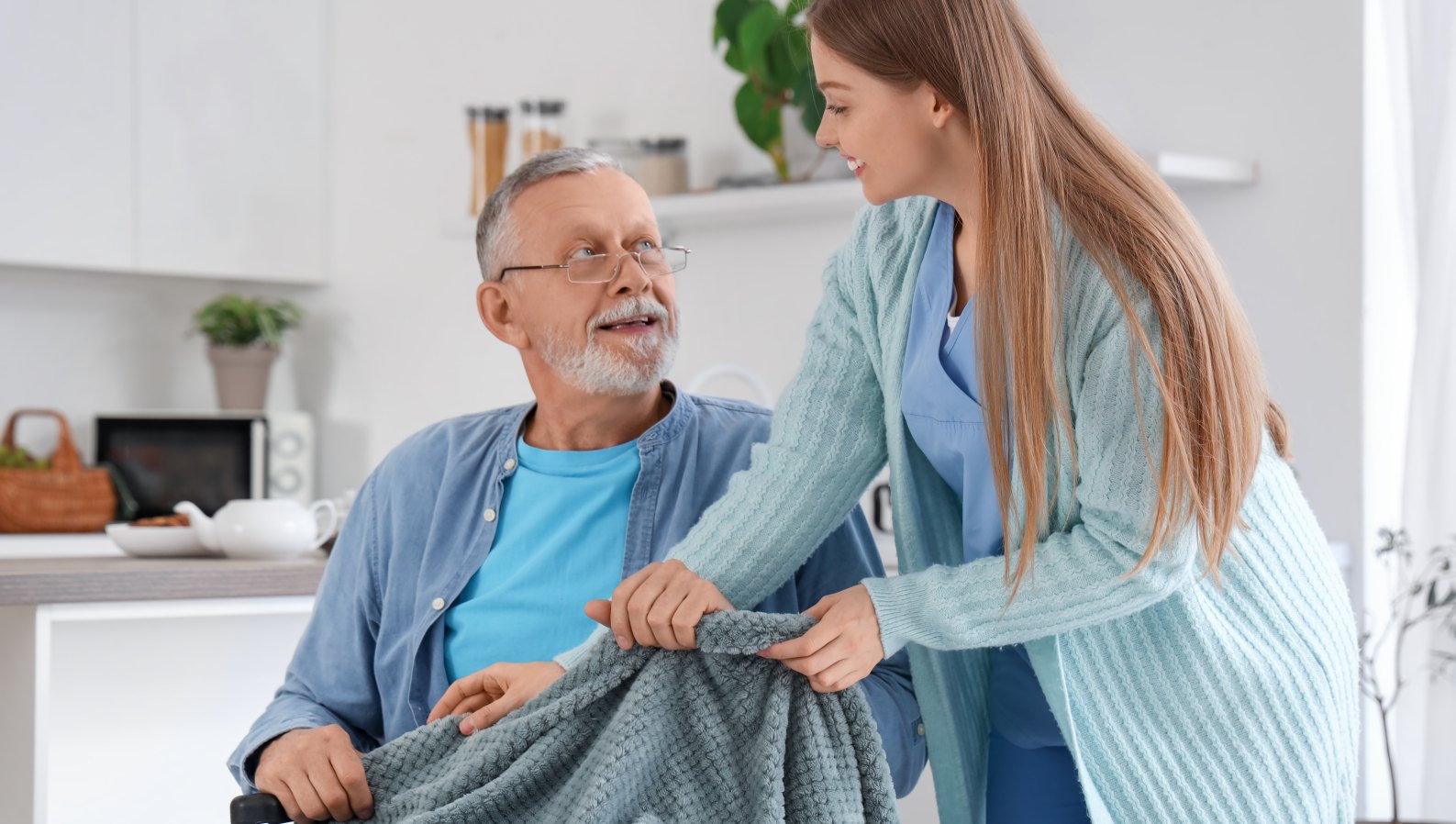 Home Health Care vs Home Care in Tucson: What Is the Difference?