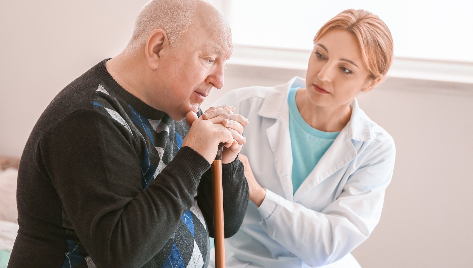 The Benefits of Memory Care in a Familiar Environment
